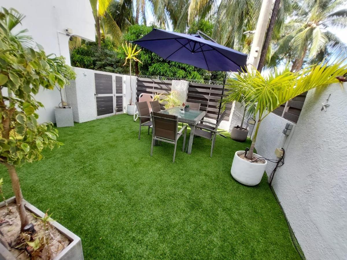 Villa Bienvenue Beachfront House Flic-en-Flacq Buitenkant foto
