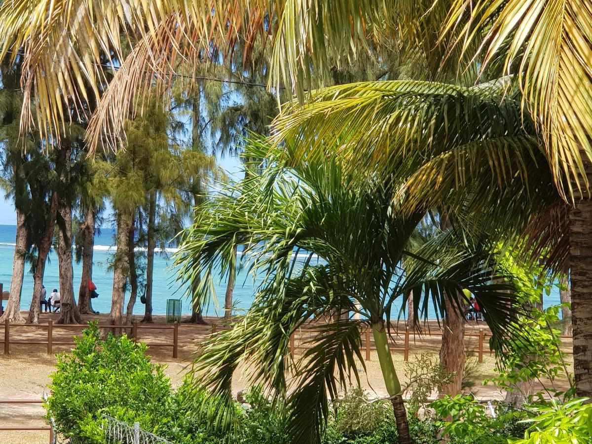 Villa Bienvenue Beachfront House Flic-en-Flacq Buitenkant foto